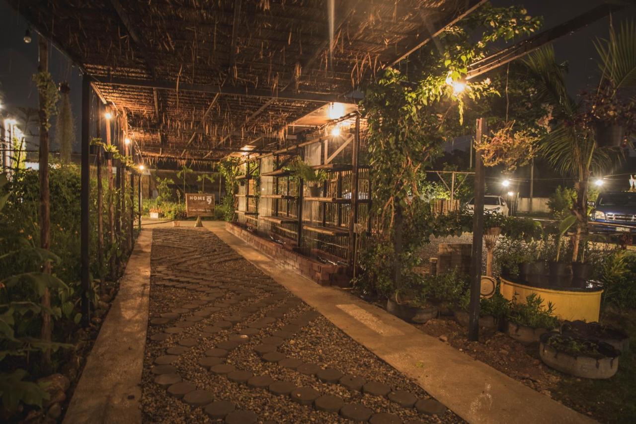 Home At 9 San Klang Экстерьер фото
